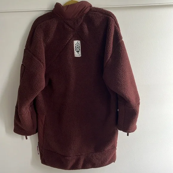 Free People Viewpoint Midi Fleece Size Medium NWT - Picture 15 of 16